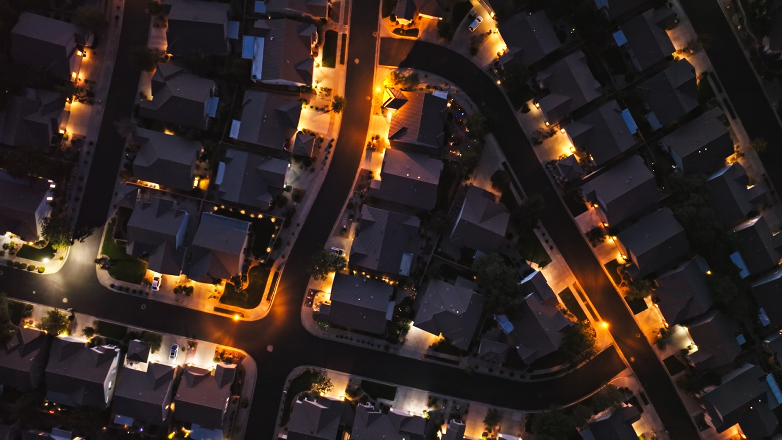 Light in neighborhood 